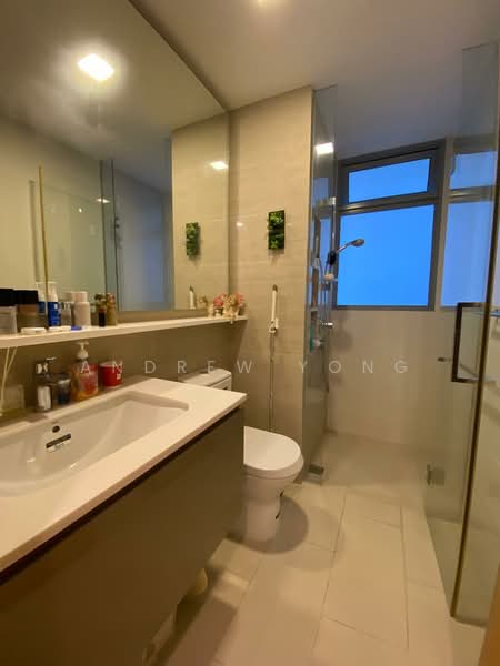Bartley Ridge, 44 Mount Vernon Road, 2 Bedrooms, 990 sqft, Condominium For Sale, by Andrew Yong, 500157248 - Bathroom - PropertyGuru.com.sg
