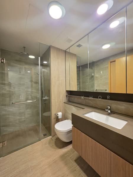 The Jovell, 13 Flora Drive, 1 Bedroom, 527 sqft, Condominium For Sale, by Natalie Khor, 500157262 - Bathroom - PropertyGuru.com.sg