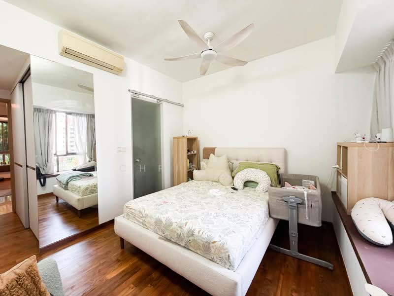 Waterford Residence, 21 Kim Yam Road, 3 Bedrooms, 1,044 sqft, Condominium For Sale, by Chris Tee, 500157263 - Bedroom - PropertyGuru.com.sg