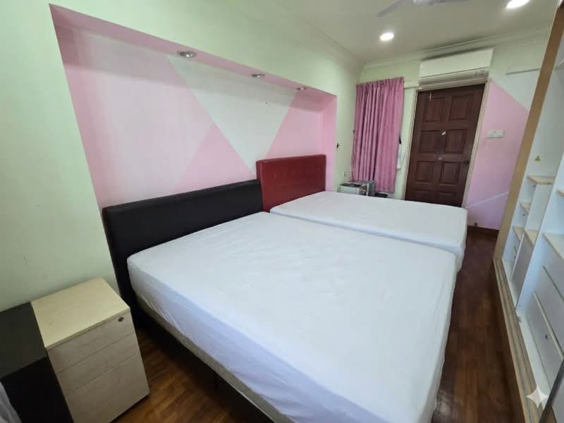 135 Edgedale Plains, 135 Edgedale Plains, 3 Bedrooms, 1,194 sqft, HDB Flat For Sale, by Jude L., 500157264 - Bedroom - PropertyGuru.com.sg