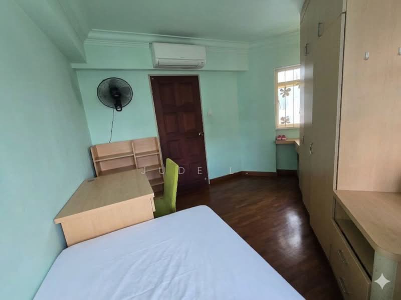 135 Edgedale Plains, 135 Edgedale Plains, 3 Bedrooms, 1,194 sqft, HDB Flat For Sale, by Jude L., 500157264 - Bedroom - PropertyGuru.com.sg