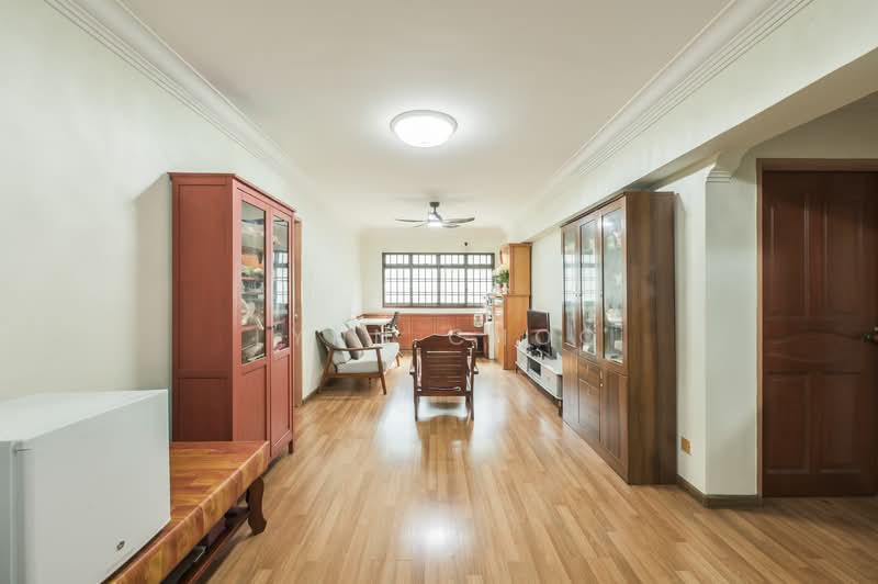 689 Jurong West Central 1, 689 Jurong West Central 1, 3 Bedrooms, 1,066 sqft, HDB Flat For Sale, by Lynn Choo, 500157279 - Living Room - PropertyGuru.com.sg