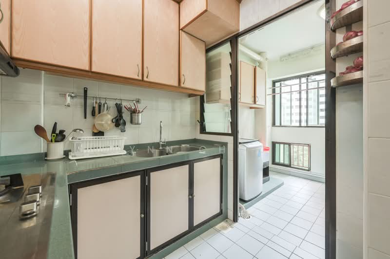 689 Jurong West Central 1, 689 Jurong West Central 1, 3 Bedrooms, 1,066 sqft, HDB Flat For Sale, by Lynn Choo, 500157279 - Kitchen - PropertyGuru.com.sg