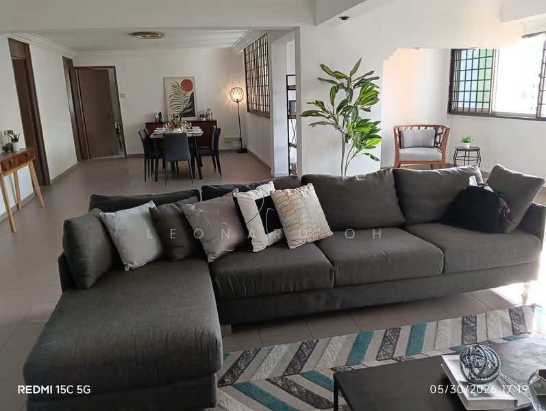 641 Yishun Street 61, 641 Yishun Street 61, 5 Bedrooms, 1,765 sqft, HDB Flat For Sale, by Leonard Oh, 500157280 - Living Room - PropertyGuru.com.sg