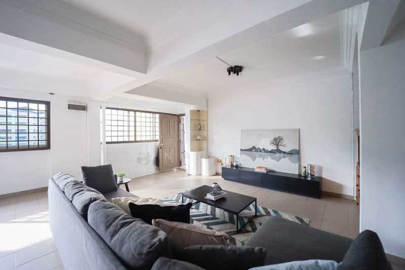 641 Yishun Street 61, 641 Yishun Street 61, 5 Bedrooms, 1,765 sqft, HDB Flat For Sale, by Leonard Oh, 500157280 - Living Room - PropertyGuru.com.sg