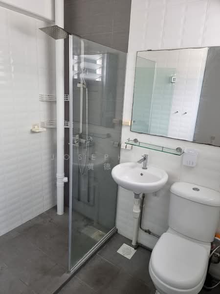 145 Potong Pasir Avenue 2, 145 Potong Pasir Avenue 2, 2 Bedrooms, 796 sqft, HDB Flat For Sale, by Joseph Ng 黄德顺, 500157284 - Bathroom - PropertyGuru.com.sg