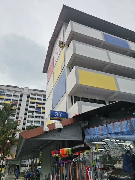 37 Teban Gardens Road, 37 Teban Gardens Road, 2 Bedrooms, 807 sqft, HDB Flat For Sale, by Alvin Tay, 500157297 - Exterior - PropertyGuru.com.sg