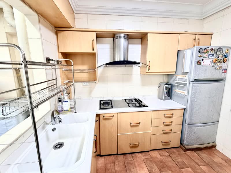 324 Sembawang Close, 324 Sembawang Close, 3 Bedrooms, 1,292 sqft, HDB Flat For Sale, by Rony Ng, 500157298 - Kitchen - PropertyGuru.com.sg