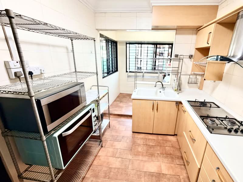 324 Sembawang Close, 324 Sembawang Close, 3 Bedrooms, 1,292 sqft, HDB Flat For Sale, by Rony Ng, 500157298 - Kitchen - PropertyGuru.com.sg