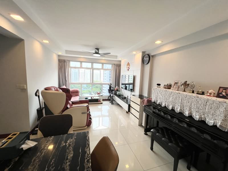 281A Sengkang East Avenue, 281A Sengkang East Avenue, 3 Bedrooms, 990 sqft, HDB Flat For Sale, by Sean Loo, 500157305 - Living Room - PropertyGuru.com.sg