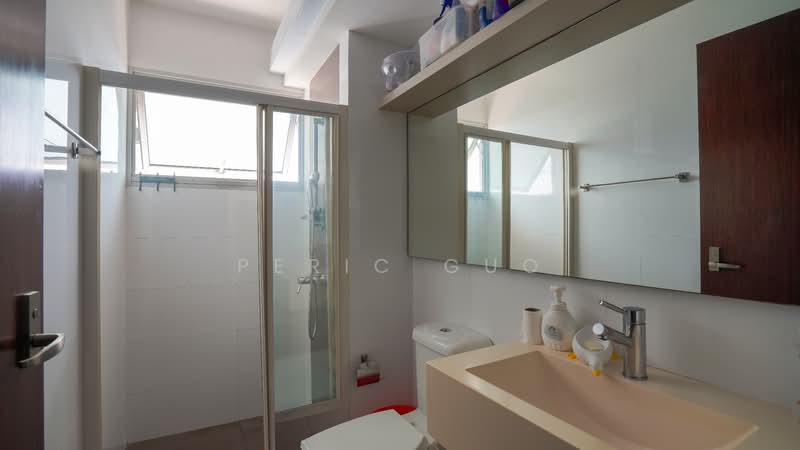 273A Bishan Street 24, 273A Bishan Street 24, 3 Bedrooms, 1,292 sqft, HDB Flat For Sale, by Peric Guo, 500157307 - Bathroom - PropertyGuru.com.sg