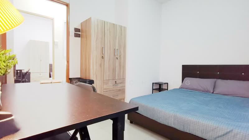 Kovan Melody, 37 Kovan Road, Room Rental, 200 sqft, Condominium For Rent, by Eugene Chieng, 500157315 - Bedroom - PropertyGuru.com.sg
