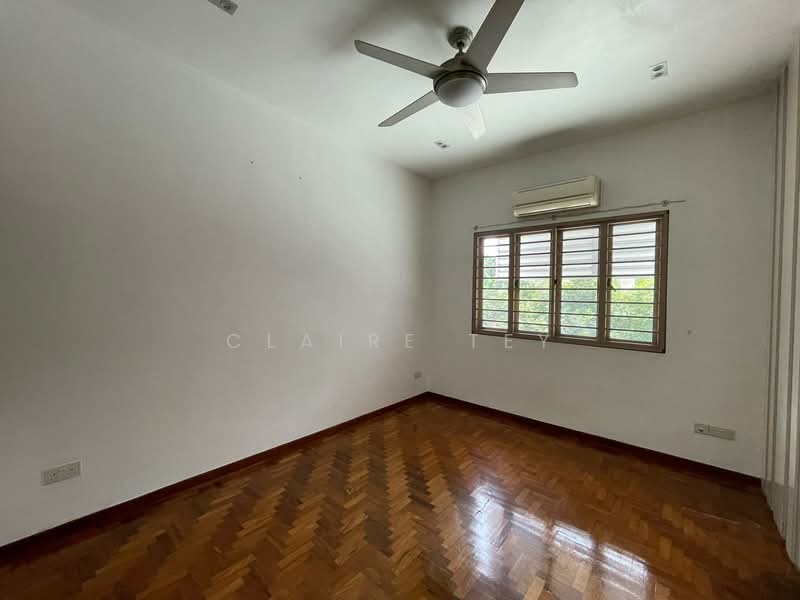 ** Excl List. Prime D19 FH Terrace Home Located Directly Opposite PLMGS **, , 4 Bedrooms, 2,800 sqft, Terraced House For Sale, by Claire Tey, 500157318 - Interior - PropertyGuru.com.sg