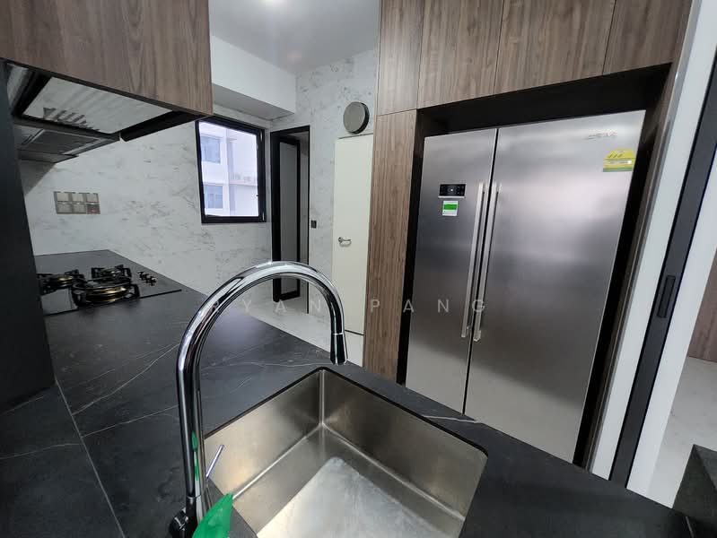 Sceneca Residence, Tanah Merah Kechil Link, 3 Bedrooms, 1,163 sqft, Condominium For Sale, by Ryan Pang, 500157332 - Kitchen - PropertyGuru.com.sg