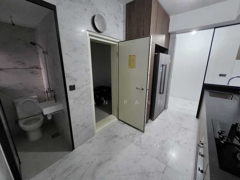 Sceneca Residence, Tanah Merah Kechil Link, 3 Bedrooms, 1,163 sqft, Condominium For Sale, by Ryan Pang, 500157332 - Kitchen (with utility bath and HS) - PropertyGuru.com.sg