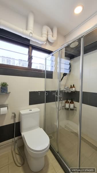 162 Jalan Teck Whye, 162 Jalan Teck Whye, 3 Bedrooms, 1,087 sqft, HDB Flat For Sale, by Kaylee Toh, 500157356 - Bathroom - PropertyGuru.com.sg