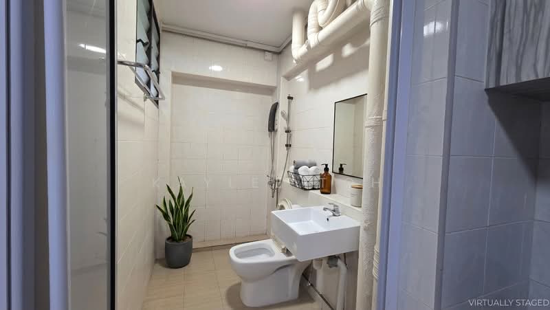 162 Jalan Teck Whye, 162 Jalan Teck Whye, 3 Bedrooms, 1,087 sqft, HDB Flat For Sale, by Kaylee Toh, 500157356 - Bathroom - PropertyGuru.com.sg