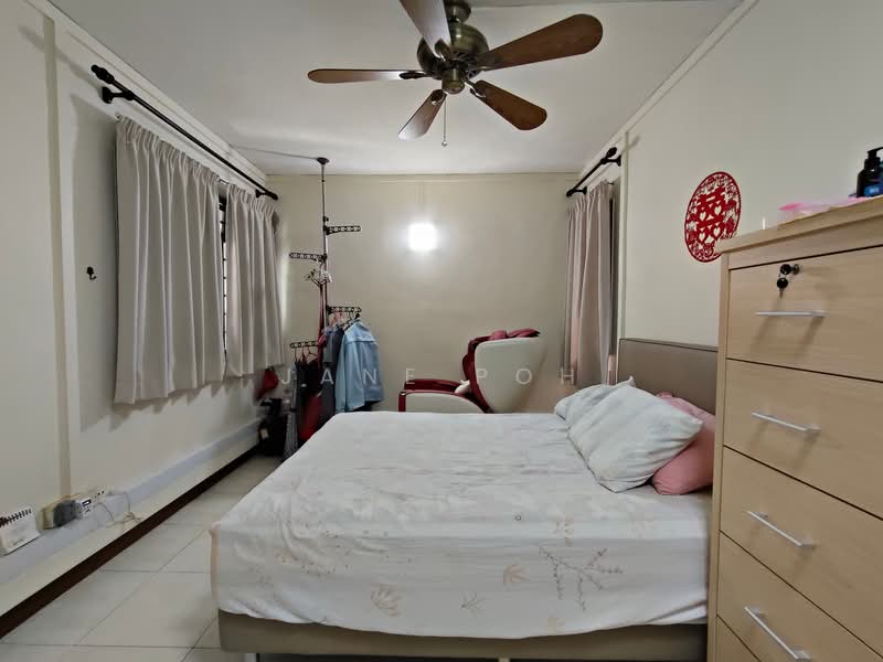 649B Jurong West Street 61, 649B Jurong West Street 61, 3 Bedrooms, 1,184 sqft, HDB Flat For Sale, by Jane Poh, 500157378 - Bedroom - PropertyGuru.com.sg