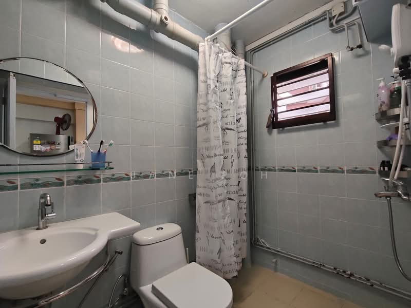 649B Jurong West Street 61, 649B Jurong West Street 61, 3 Bedrooms, 1,184 sqft, HDB Flat For Sale, by Jane Poh, 500157378 - Bathroom - PropertyGuru.com.sg