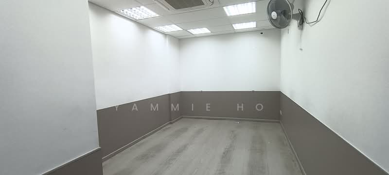 131 Jurong Gateway Road, Jurong Gateway Road, 370 sqft, Shop / Shophouse For Rent, by Yammie Ho, 500157380 - Interior - CommercialGuru.com.sg