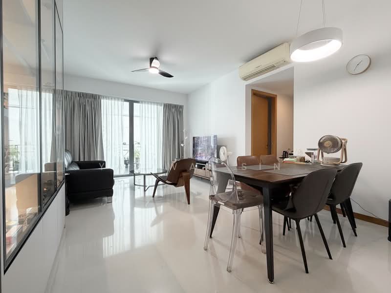 Dakota Residences, 42 Dakota Crescent, 3 Bedrooms, 1,313 sqft, Condominium For Sale, by Yap Wan Sin, 500157391 - Living Room - PropertyGuru.com.sg