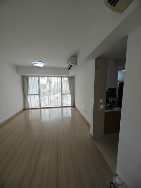 Silversea, , 2 Bedrooms, 969 sqft, Condominium For Rent, by William Tan Wei Liang, 500157393 - Living Room - PropertyGuru.com.sg