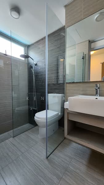 NEWest, 3 West Coast Drive, 4 Bedrooms, 2,551 sqft, Cluster House For Rent, by Ken Tan, 500157395 - Bathroom - PropertyGuru.com.sg
