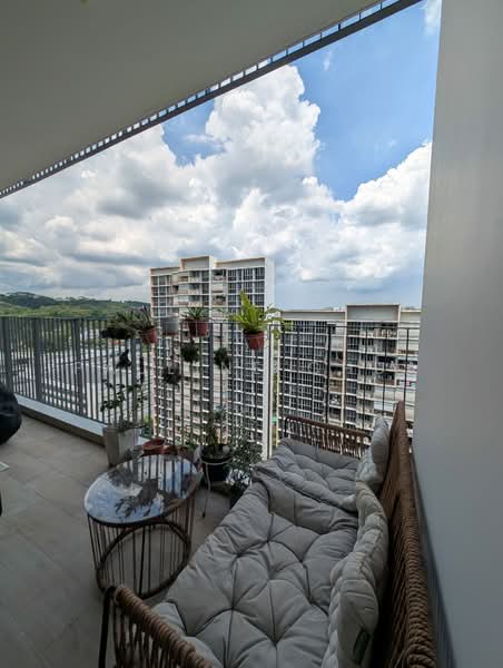 Sol Acres, 8 Choa Chu Kang Grove, 3 Bedrooms, 872 sqft, Executive Condominium For Sale, by Pauline Chua, 500157405 - Balcony - PropertyGuru.com.sg