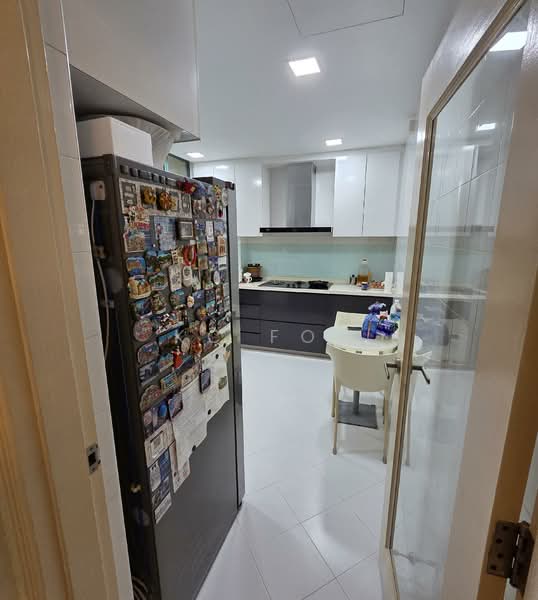 Villas Laguna, 368 Upper East Coast Road, 3 Bedrooms, 1,561 sqft, Condominium For Sale, by KC Foo, 500157415 - Kitchen - PropertyGuru.com.sg