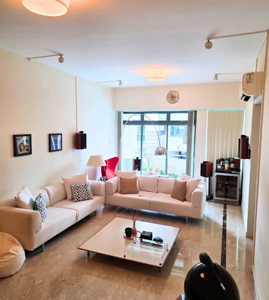 Villas Laguna, 368 Upper East Coast Road, 3 Bedrooms, 1,561 sqft, Condominium For Sale, by KC Foo, 500157415 - Living Room - PropertyGuru.com.sg