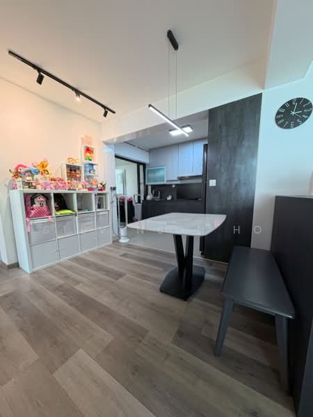 422B Northshore Drive, 422B Northshore Drive, 3 Bedrooms, 1,001 sqft, HDB Flat For Sale, by Stevenson Ho, 500157417 - Living Room - PropertyGuru.com.sg