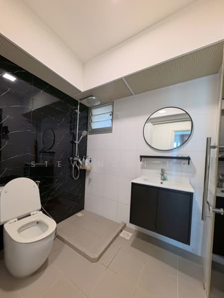 422B Northshore Drive, 422B Northshore Drive, 3 Bedrooms, 1,001 sqft, HDB Flat For Sale, by Stevenson Ho, 500157417 - Bathroom - PropertyGuru.com.sg