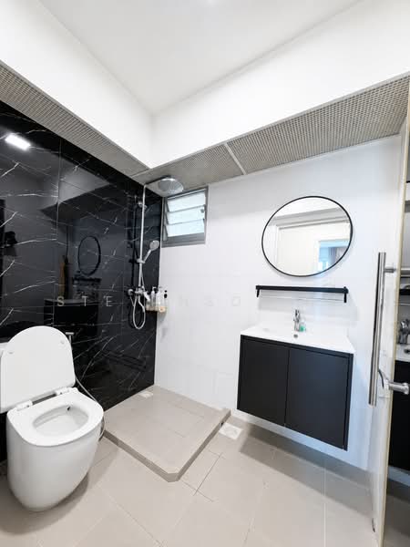 422B Northshore Drive, 422B Northshore Drive, 3 Bedrooms, 1,001 sqft, HDB Flat For Sale, by Stevenson Ho, 500157417 - Bathroom - PropertyGuru.com.sg