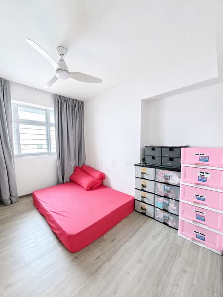 422B Northshore Drive, 422B Northshore Drive, 3 Bedrooms, 1,001 sqft, HDB Flat For Sale, by Stevenson Ho, 500157417 - Bedroom - PropertyGuru.com.sg