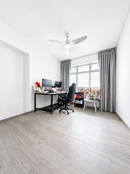 422B Northshore Drive, 422B Northshore Drive, 3 Bedrooms, 1,001 sqft, HDB Flat For Sale, by Stevenson Ho, 500157417 - Study - PropertyGuru.com.sg