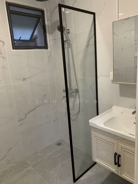 Nineteen Shelford, 19 Shelford Road, 3 Bedrooms, 1,120 sqft, Condominium For Sale, by Jenny Zhao, 500157439 - Bathroom - PropertyGuru.com.sg