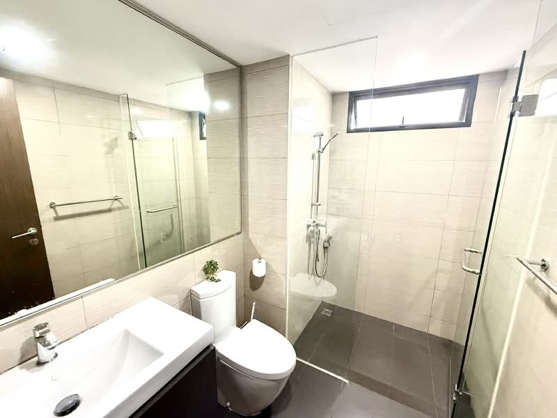 Waterbay, 45A Edgefield Plains, 3 Bedrooms, 1,098 sqft, Executive Condominium For Sale, by Jeremy Wang, 500157446 - Bathroom - PropertyGuru.com.sg