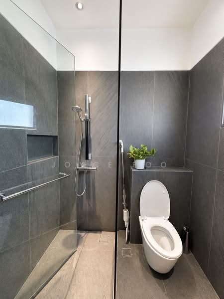 Langsat Road, , 3 Bedrooms, 2,000 sqft, Terraced House For Rent, by Joyce Foo, 500157449 - Bathroom - PropertyGuru.com.sg