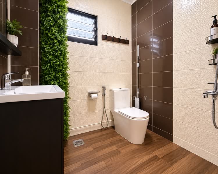 236 Tampines Street 21, 236 Tampines Street 21, 2 Bedrooms, 786 sqft, HDB Flat For Sale, by Eric Choy, 500157453 - Bathroom - PropertyGuru.com.sg