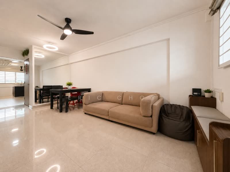 236 Tampines Street 21, 236 Tampines Street 21, 2 Bedrooms, 786 sqft, HDB Flat For Sale, by Eric Choy, 500157453 - Living Room - PropertyGuru.com.sg