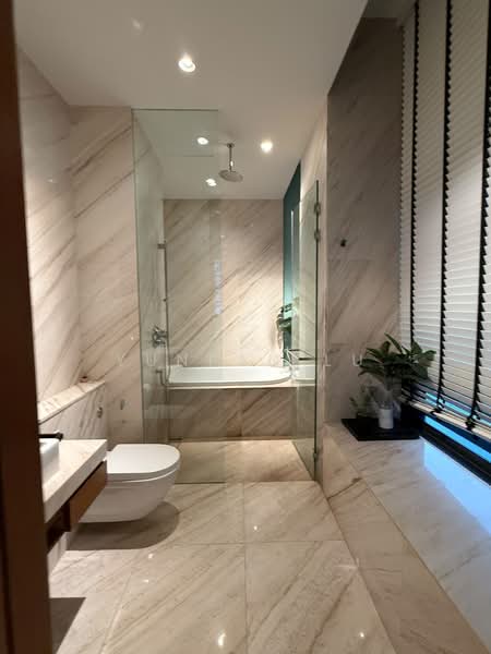 Nouvel 18, 18 Anderson Road, 4 Bedrooms, 2,476 sqft, Condominium For Rent, by Yunfan Lu, 500157454 - Bathroom - PropertyGuru.com.sg