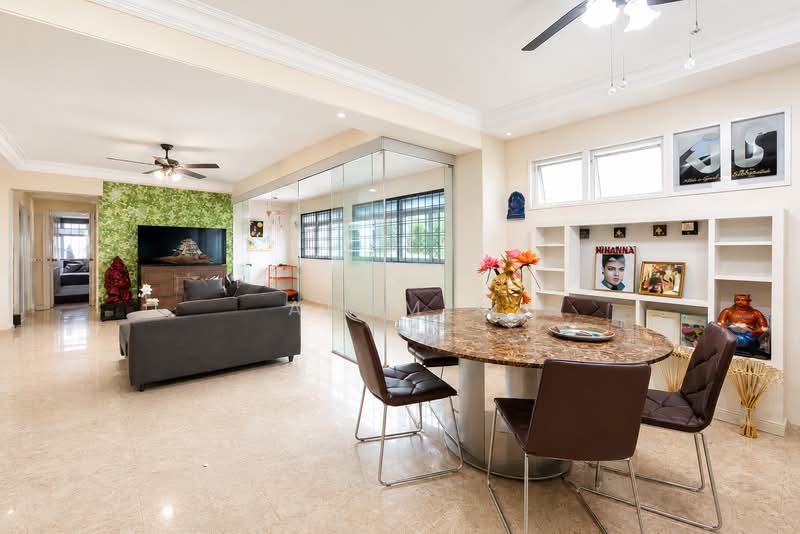 709 Jurong West Street 71, 709 Jurong West Street 71, 4 Bedrooms, 1,539 sqft, HDB Flat For Sale, by Adam K, 500157457 - Living Room - PropertyGuru.com.sg