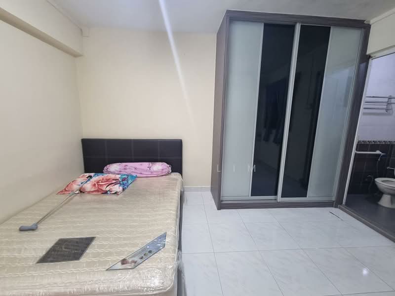 368 Bukit Batok Street 31, 368 Bukit Batok Street 31, 3 Bedrooms, 1,066 sqft, HDB Flat For Rent, by Gary Lim, 500157464 - Bedroom - PropertyGuru.com.sg