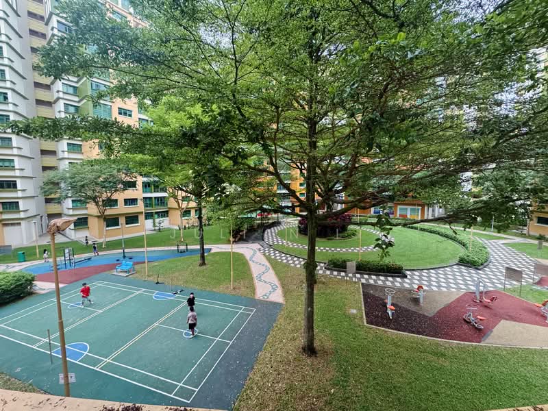 687B Woodlands Drive 75, 687B Woodlands Drive 75, 3 Bedrooms, 1,216 sqft, HDB Flat For Sale, by Julian Li, 500157467 - Exterior - PropertyGuru.com.sg