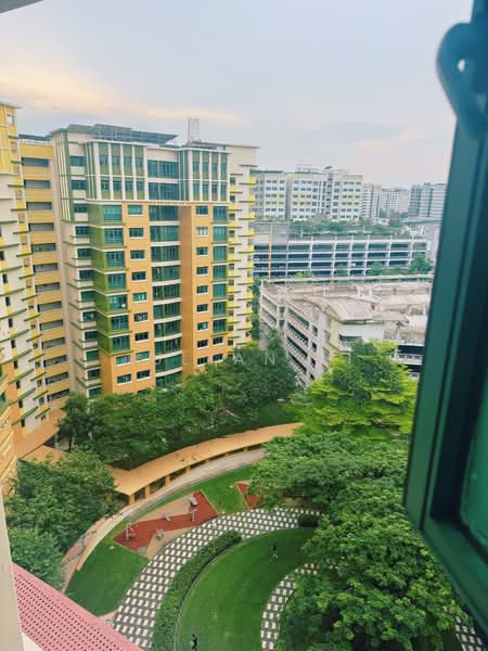 687B Woodlands Drive 75, 687B Woodlands Drive 75, 3 Bedrooms, 1,216 sqft, HDB Flat For Sale, by Julian Li, 500157467 - Exterior - PropertyGuru.com.sg