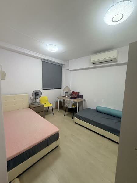 528 Bukit Batok Street 51, 528 Bukit Batok Street 51, 2 Bedrooms, 646 sqft, HDB Flat For Rent, by Esther Txe, 500157473 - Bedroom - PropertyGuru.com.sg