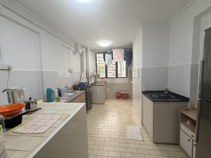 528 Bukit Batok Street 51, 528 Bukit Batok Street 51, 2 Bedrooms, 646 sqft, HDB Flat For Rent, by Esther Txe, 500157473 - Kitchen - PropertyGuru.com.sg