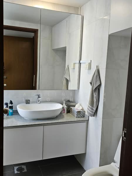 Astor, 51C Lengkong Empat, 3 Bedrooms, 1,120 sqft, Condominium For Sale, by Adeline Goh Leng Khiang, 500157479 - Bathroom - PropertyGuru.com.sg