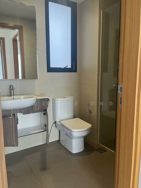 Waterbank at Dakota, 84 Dakota Crescent, 2 Bedrooms, 883 sqft, Condominium For Sale, by Adeline Ong, 500157489 - Bathroom - PropertyGuru.com.sg