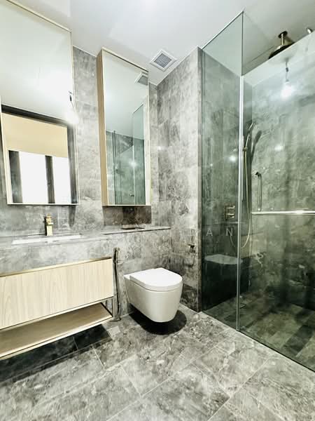 Meyer Mansion, 79 Meyer Road, 2 Bedrooms, 689 sqft, Condominium For Sale, by Agnes Tan, 500157497 - Bathroom - PropertyGuru.com.sg
